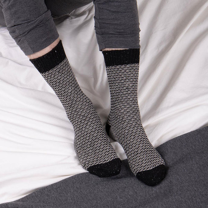 totes Mens Twin Pack Wool Blend Textured Socks Black / Charcoal Extra Image 1